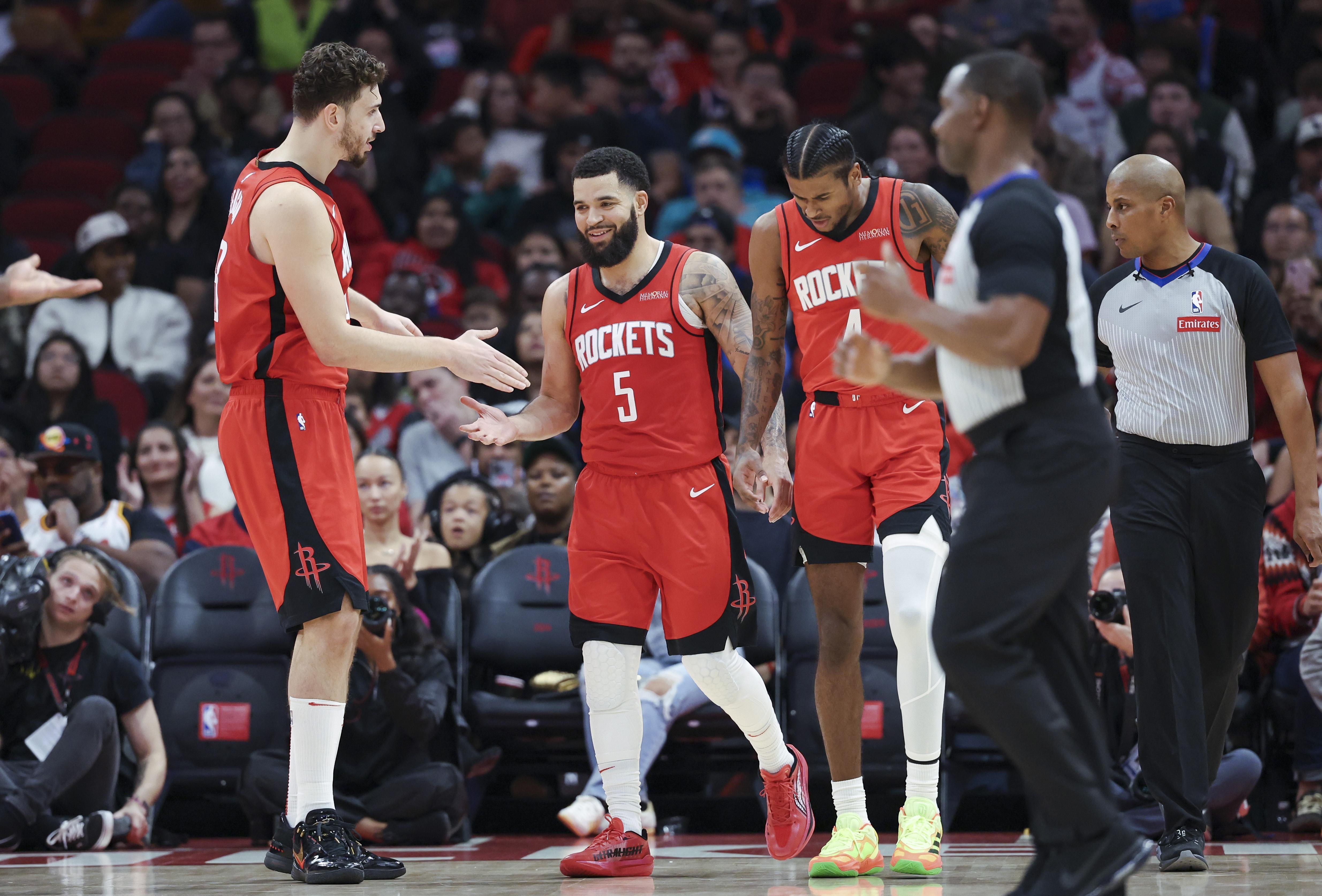 九游官网电脑版网页今夜突围战来临；洛杉矶湖人围绕意甲完成体检；管理层满意；训练强度明显提升的简单介绍